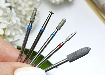 Perfect_cutters_for_nail_stylist